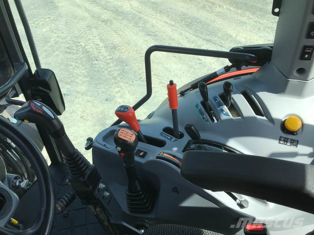 Kubota M 5111 Tractors