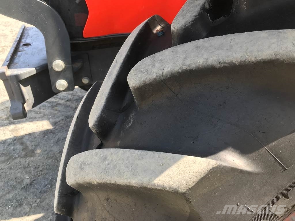 Kubota M 5111 Tractors