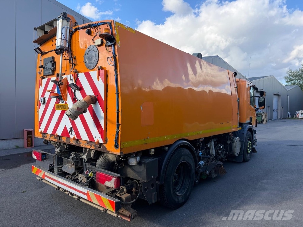 Scania 340 Veegwagens