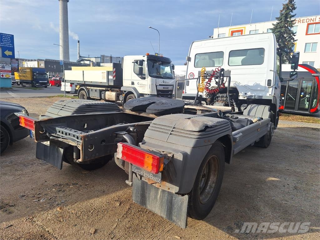 Mercedes-Benz ATEGO 1329 LS وحدات الجر