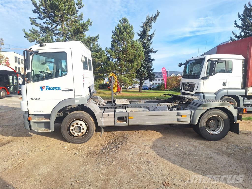 Mercedes-Benz ATEGO 1329 LS وحدات الجر