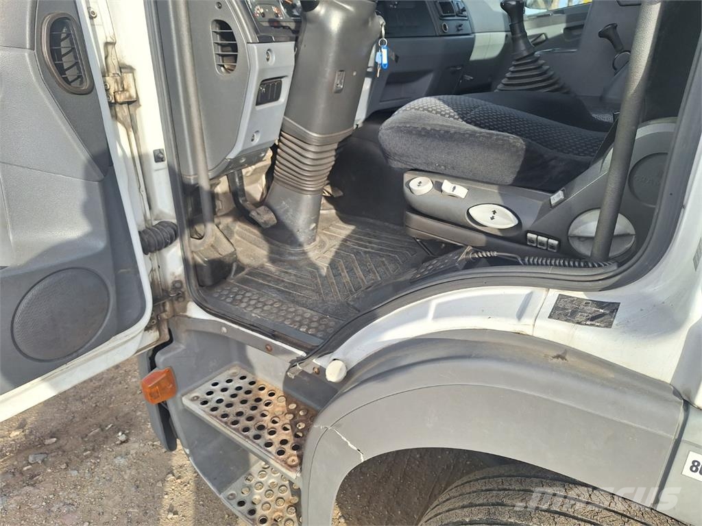 Mercedes-Benz ATEGO 1329 LS وحدات الجر