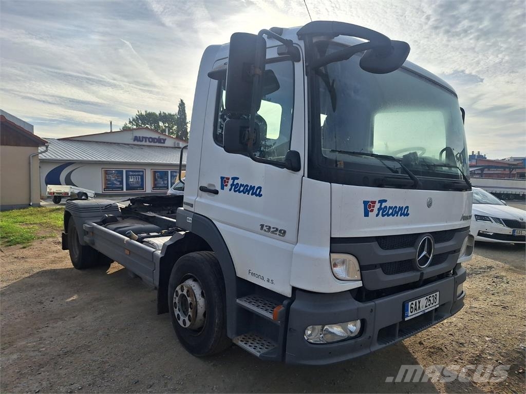 Mercedes-Benz ATEGO 1329 LS وحدات الجر