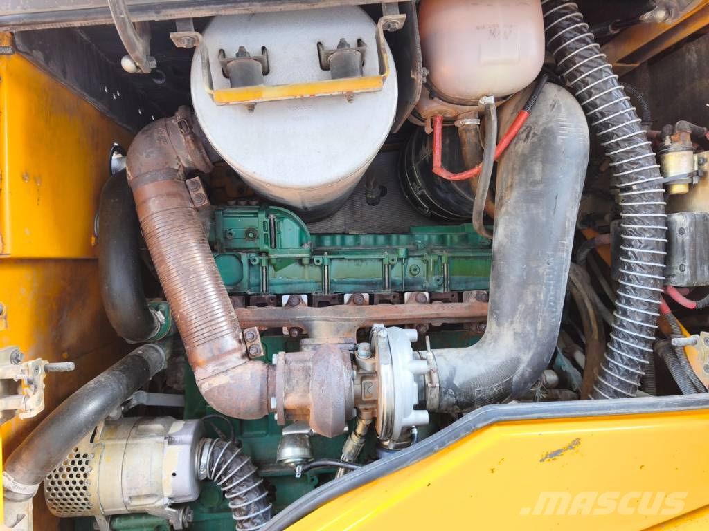 Volvo L 120 E Iekrāvēji uz riteņiem