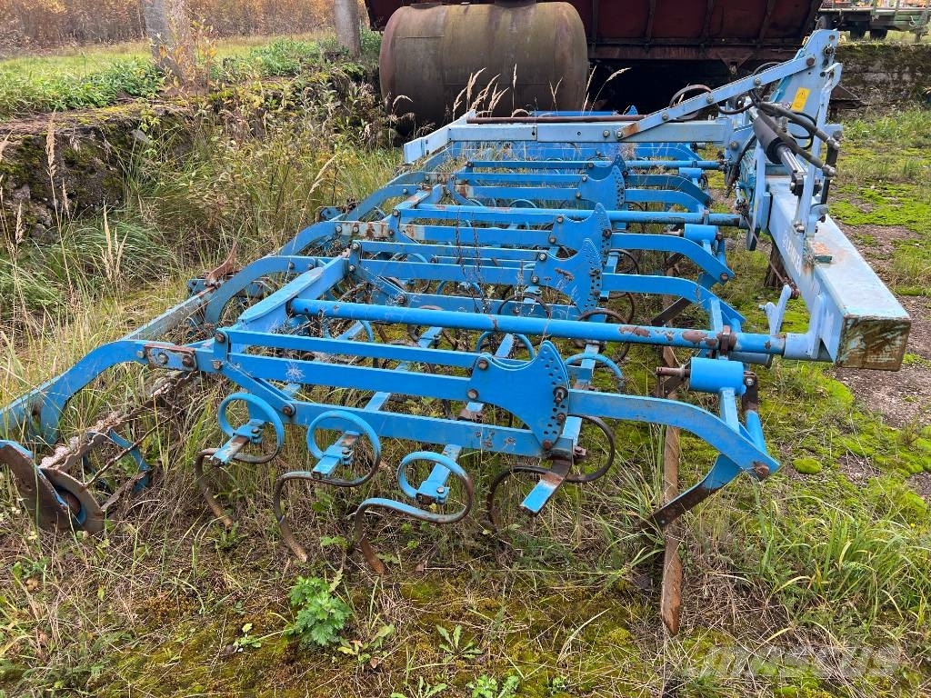 Lemken Korund 8/600 K MAR 中耕管理機