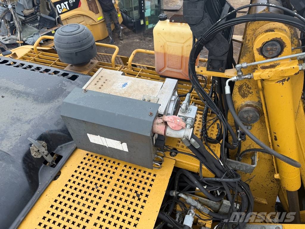 CAT M 325 C MH Waste / industry handlers