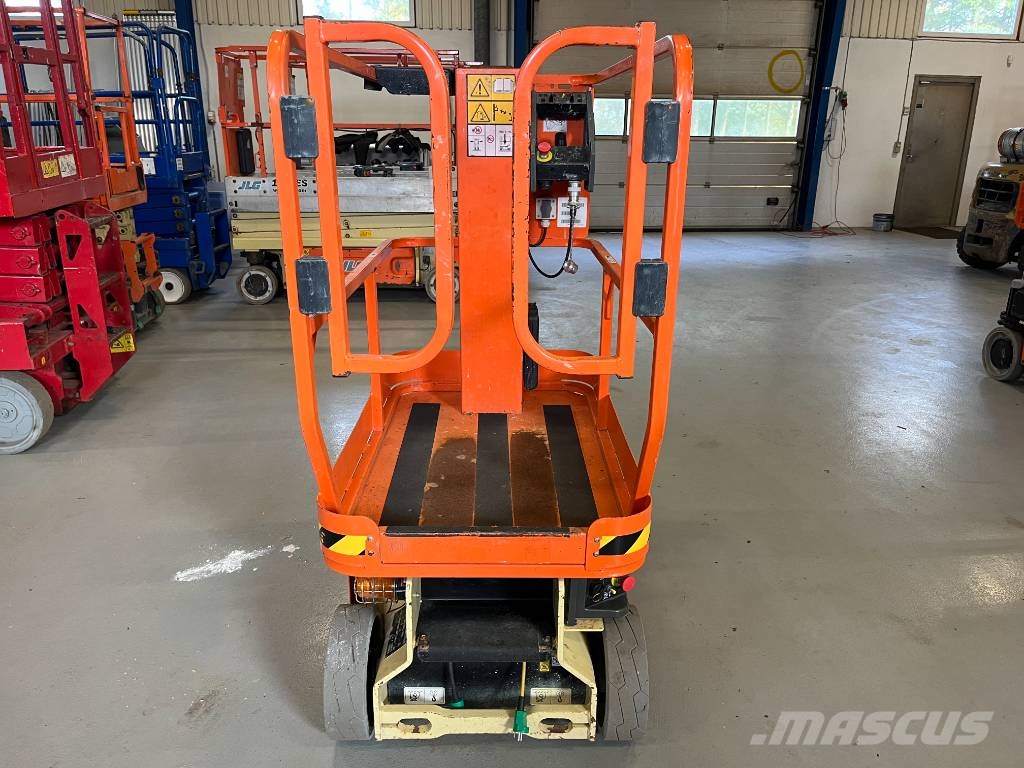 JLG 1230 ES Vertikalne radne podizne platforme