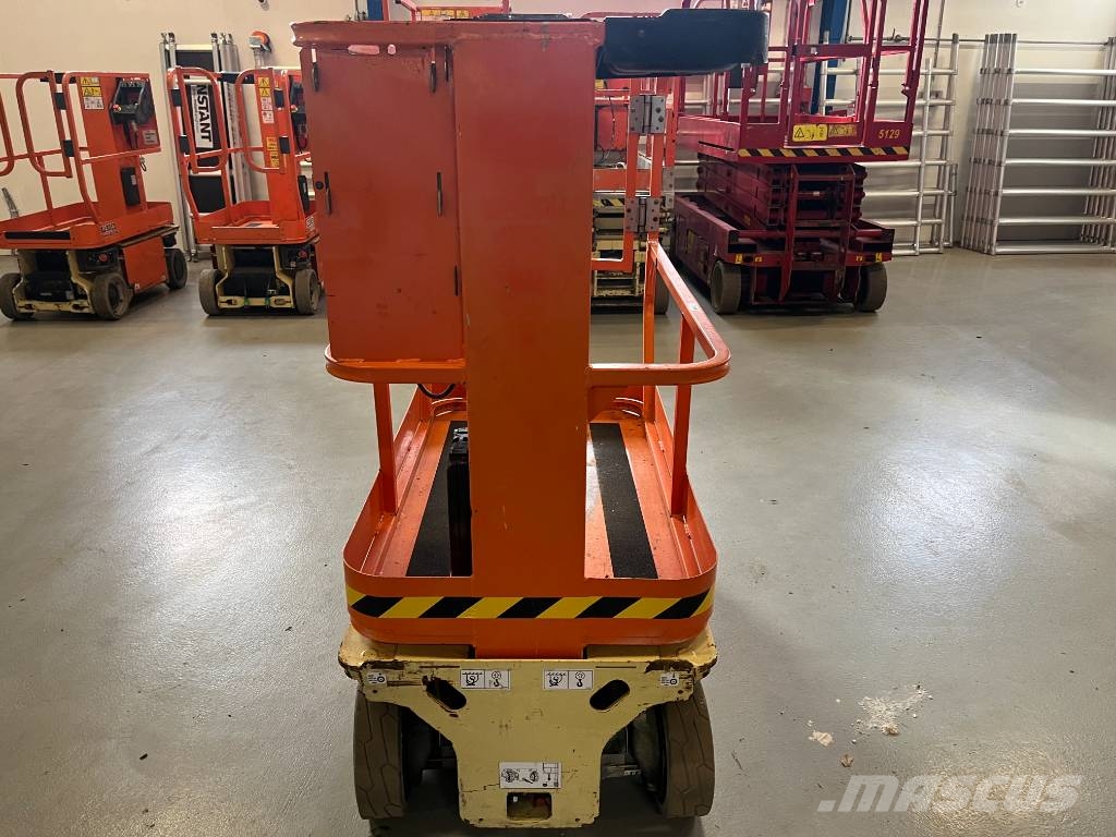 JLG 1230 ES Vertikalne radne podizne platforme
