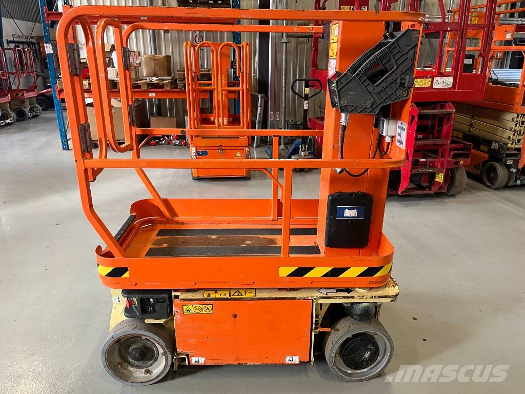JLG 1230 ES Vertikalne radne podizne platforme