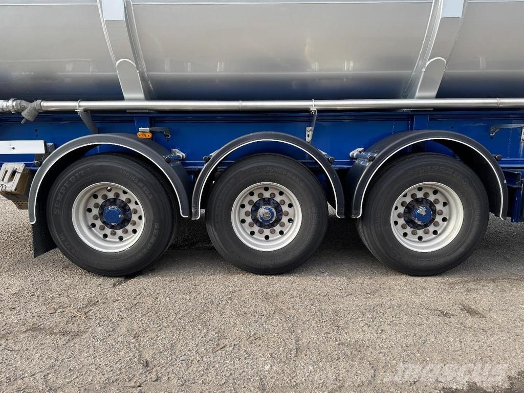 LAG O-3-40 02 3 AXLE - 61.000 LITER TANK - KIPPER Полуремаркета цистерни