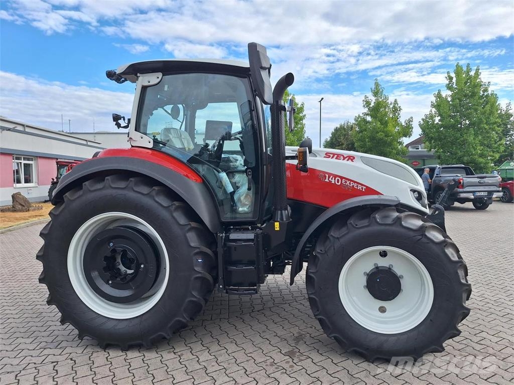 Steyr EXPERT 4140 CVT Tractoren