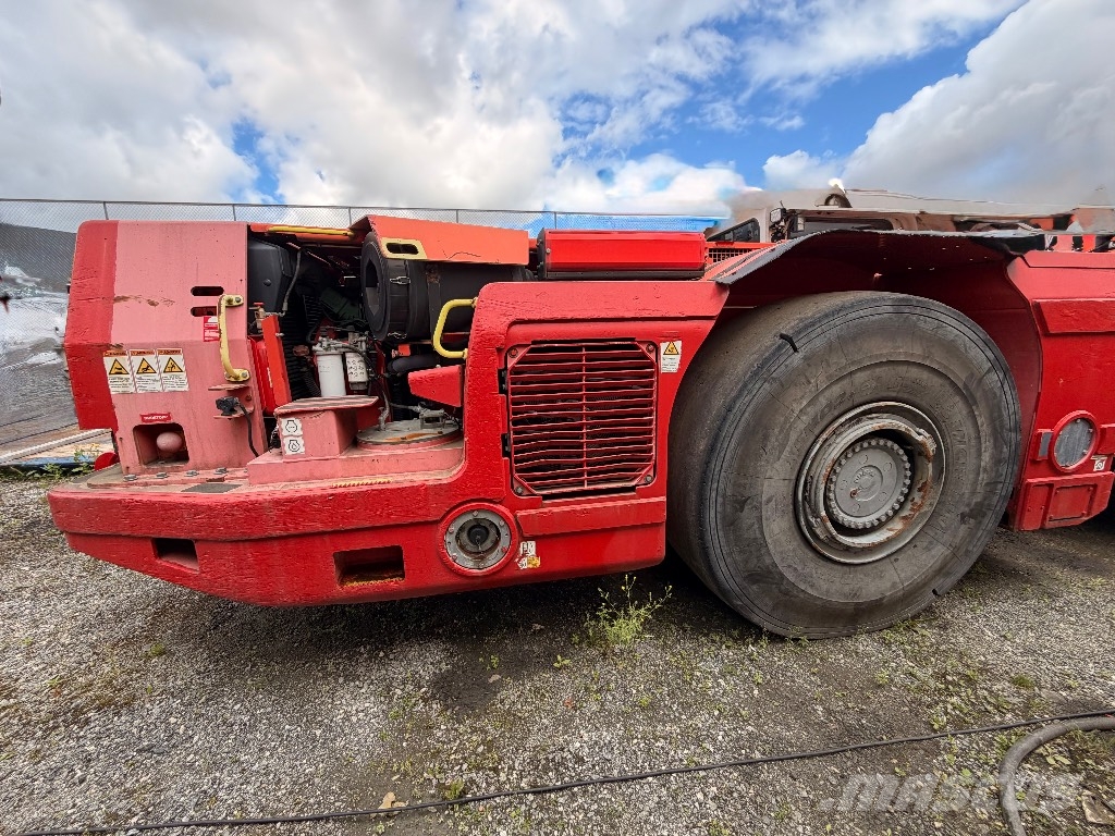 Sandvik LH 514 Caricatrici per miniera sotterranea
