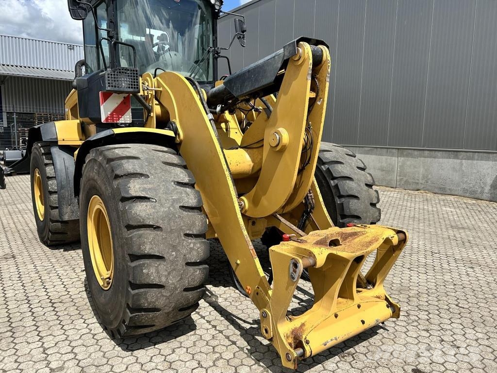 CAT 938M Cargadoras sobre ruedas