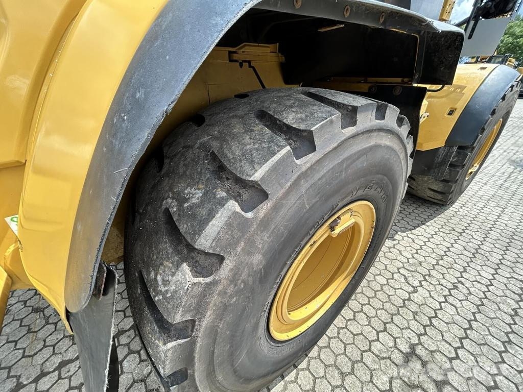 CAT 938M Cargadoras sobre ruedas