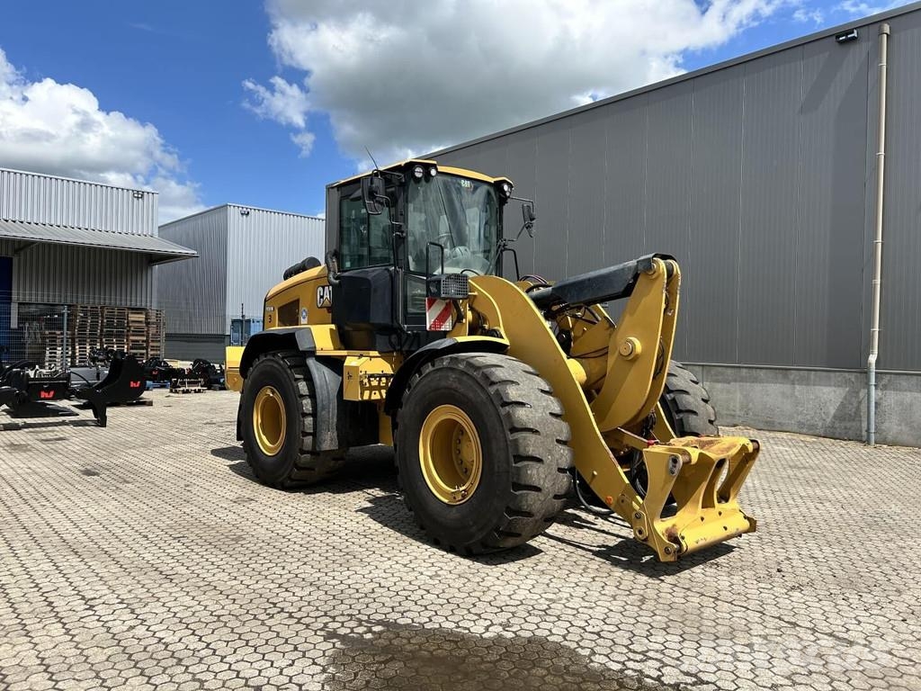 CAT 938M Cargadoras sobre ruedas