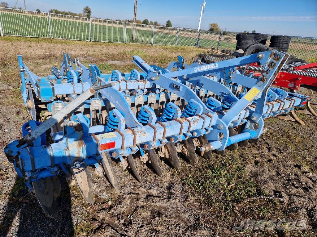 Lemken Rubin 9 زحافات ساحقة