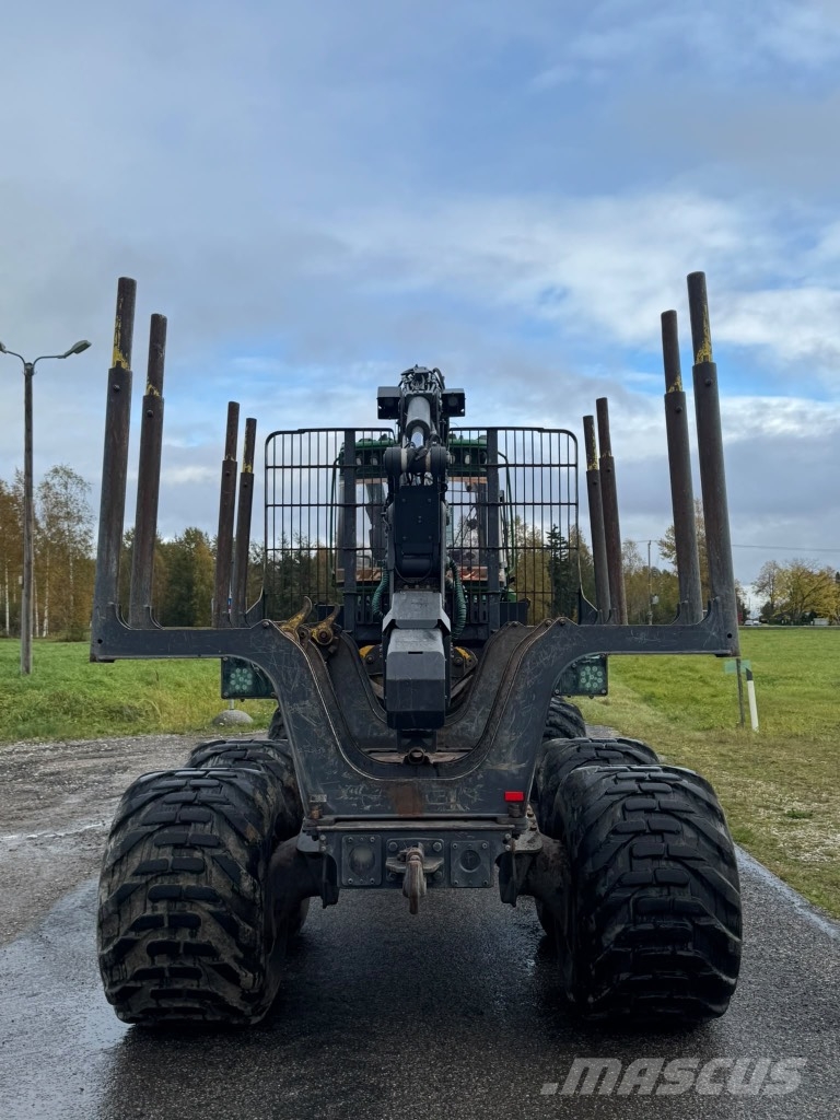 John Deere 910 G شاحنات