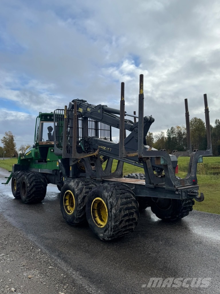 John Deere 910 G شاحنات