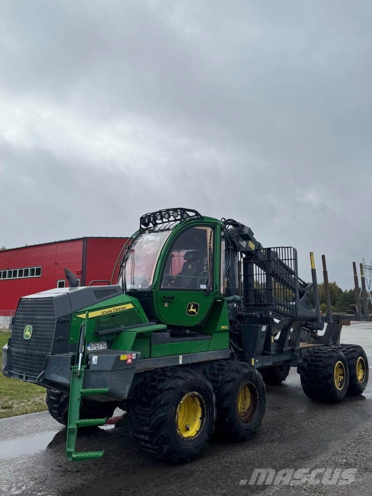 John Deere 910 G شاحنات