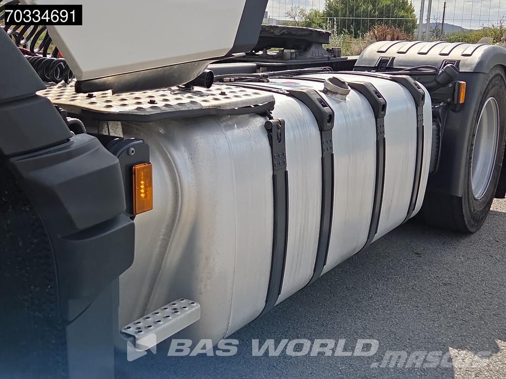 Scania R460 4X2 Retarder 2x Tanks ACC PTO Navi Vlačilci