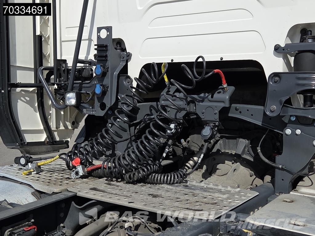 Scania R460 4X2 Retarder 2x Tanks ACC PTO Navi Vlačilci