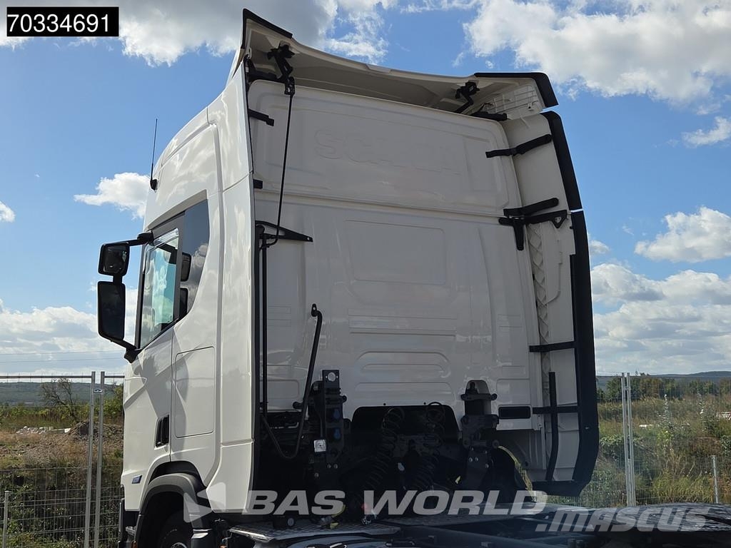 Scania R460 4X2 Retarder 2x Tanks ACC PTO Navi Vlačilci