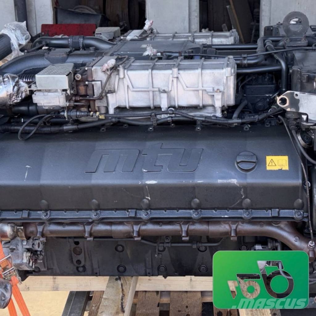 MTU V12 21,1 l 680 PS Engine Κινητήρες
