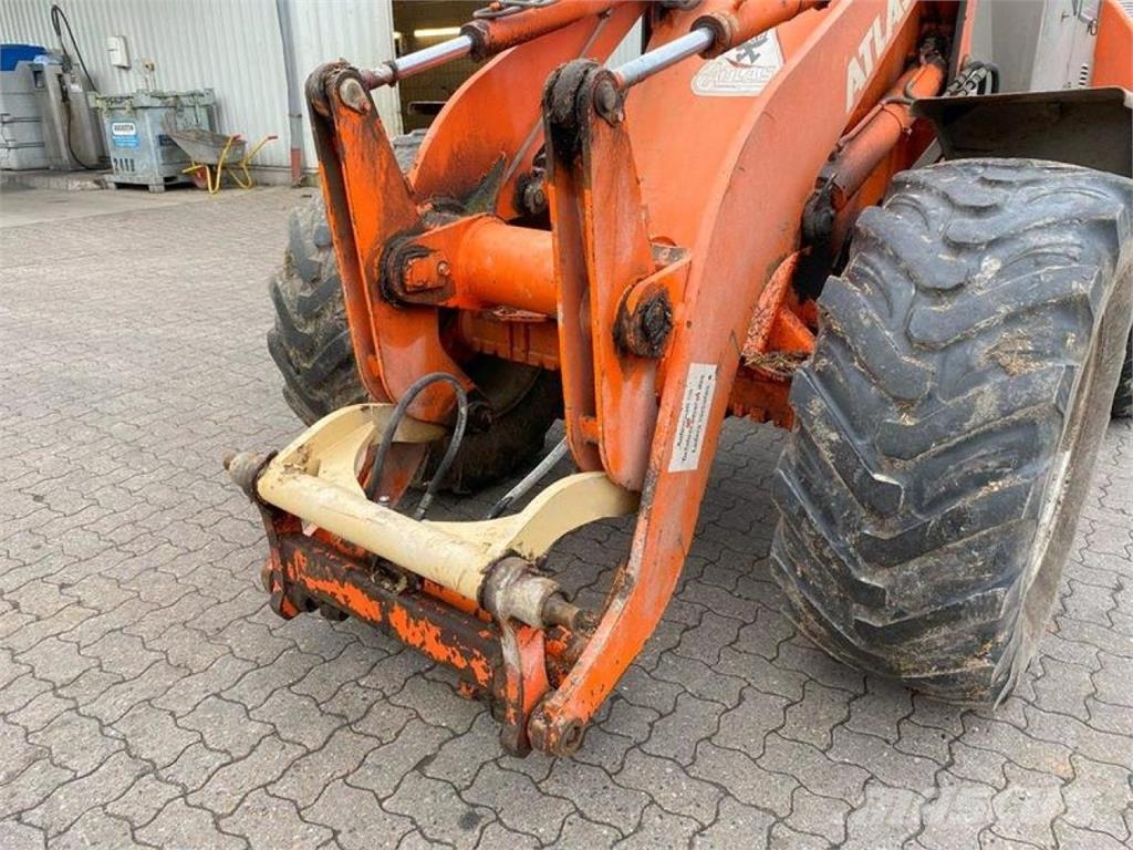 Atlas 86E RADLADER MIT ANBAUGERÄTEN 轮式装载机