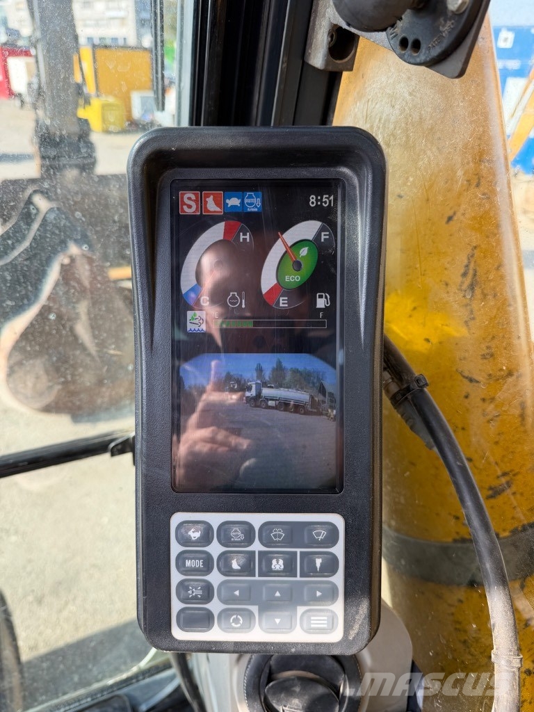 New Holland E 305 C Гусеничні екскаватори