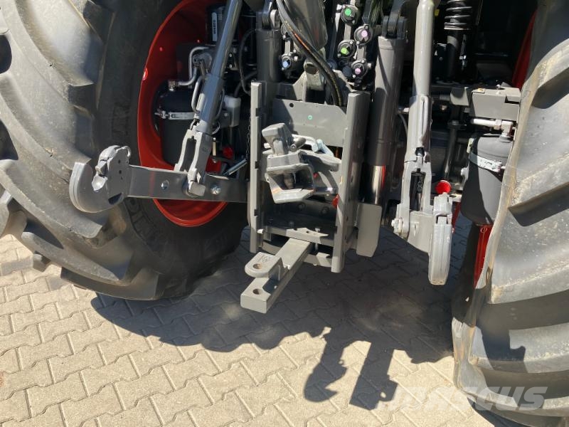 CLAAS ARION 630 CMATIC Stage V Tractoren
