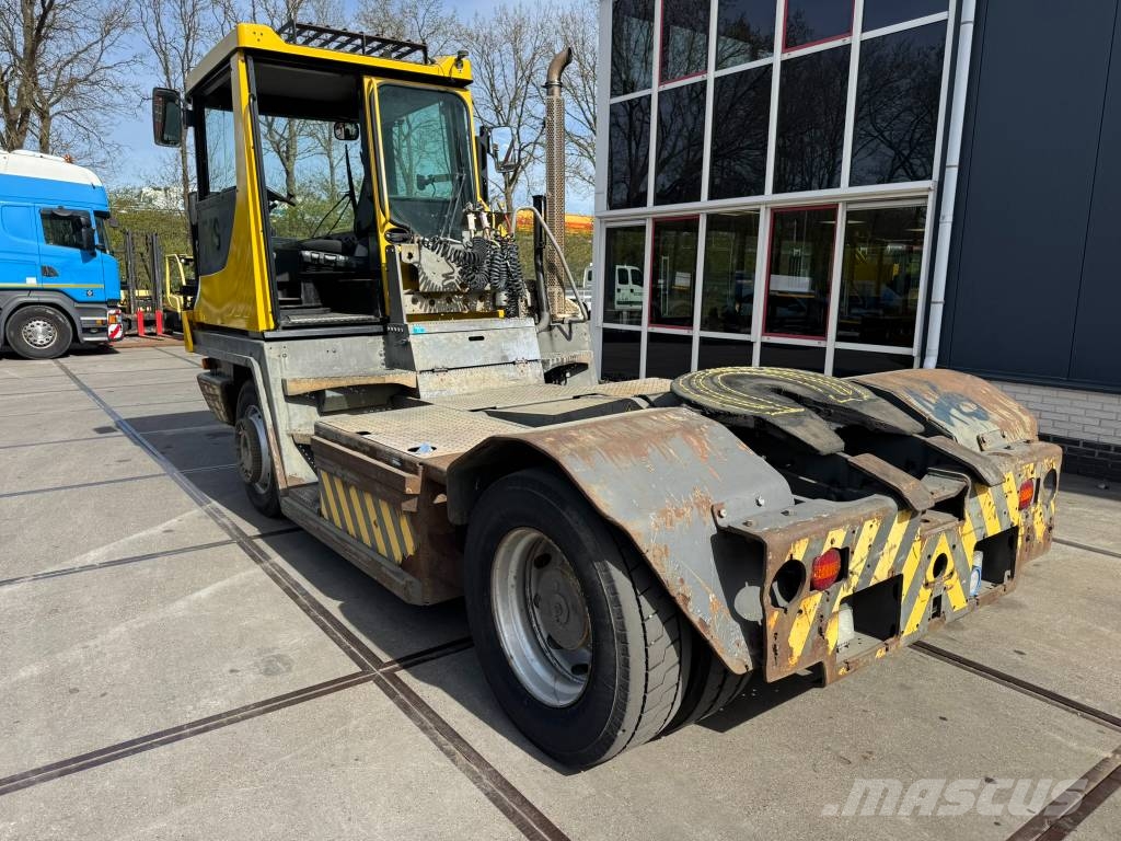 Terberg RT283 終端式曳引機