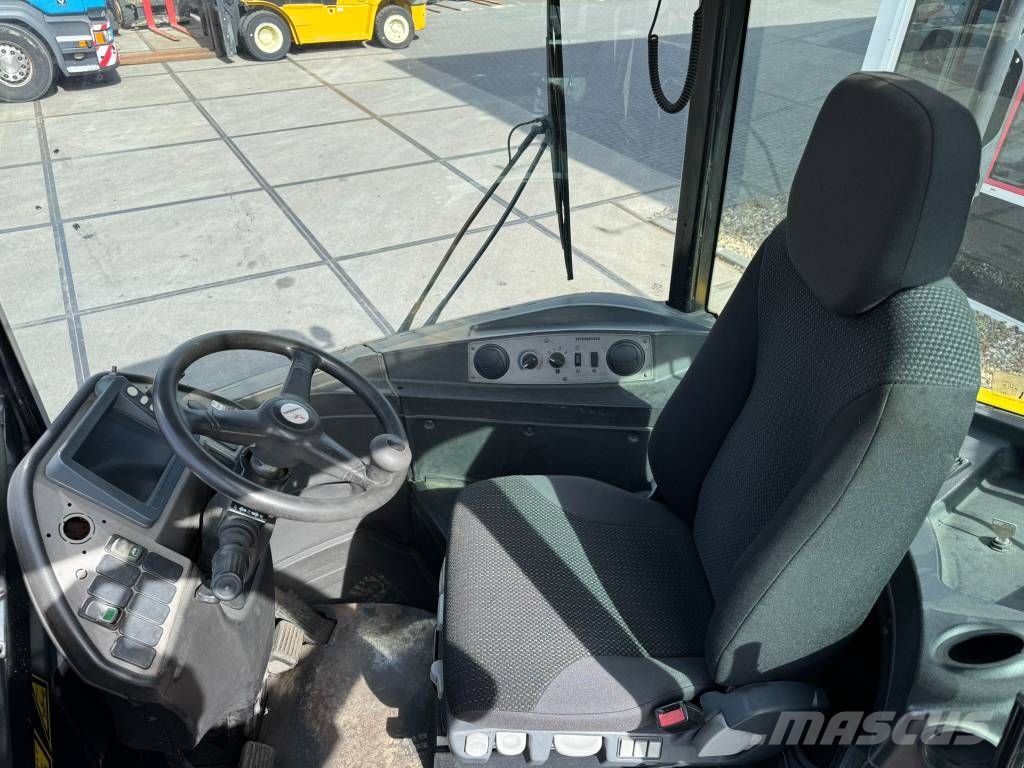 Terberg RT283 終端式曳引機