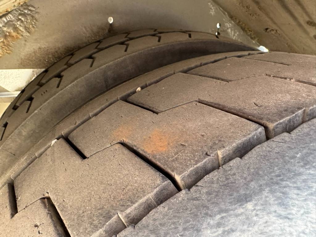 Terberg RT283 終端式曳引機