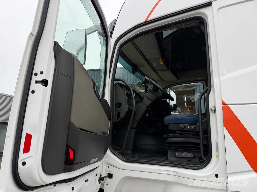 Volvo FH 460 Globetrotter XL *VIN = NB* 2 Tank Tegljači