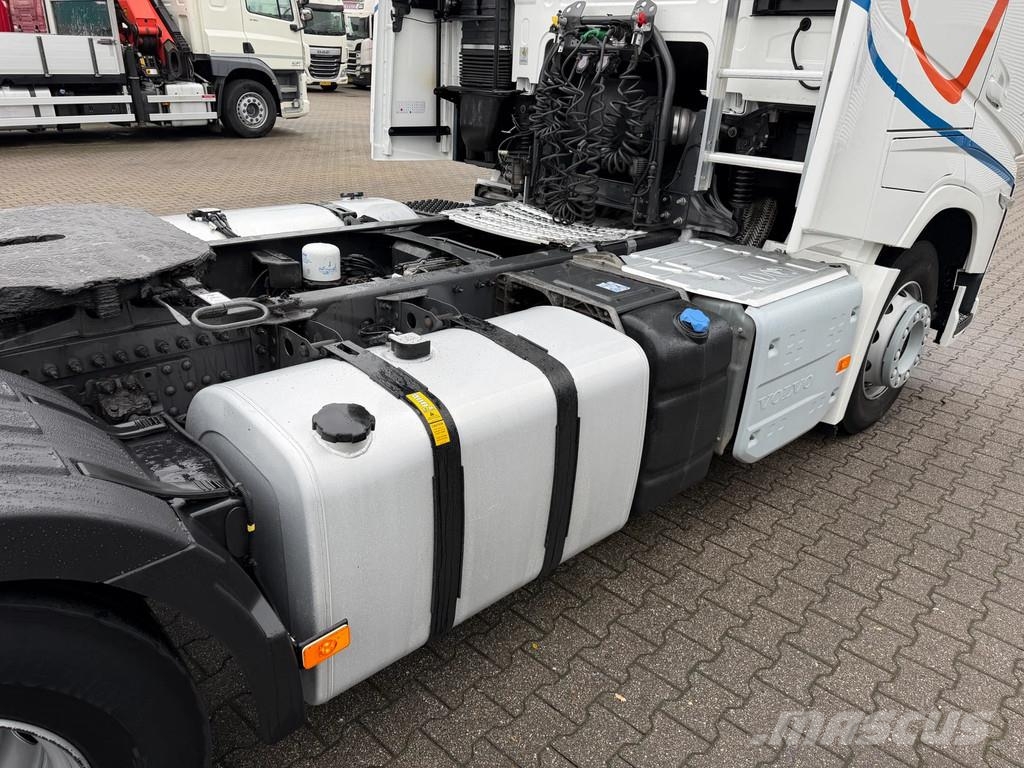 Volvo FH 460 Globetrotter XL *VIN = NB* 2 Tank Tegljači