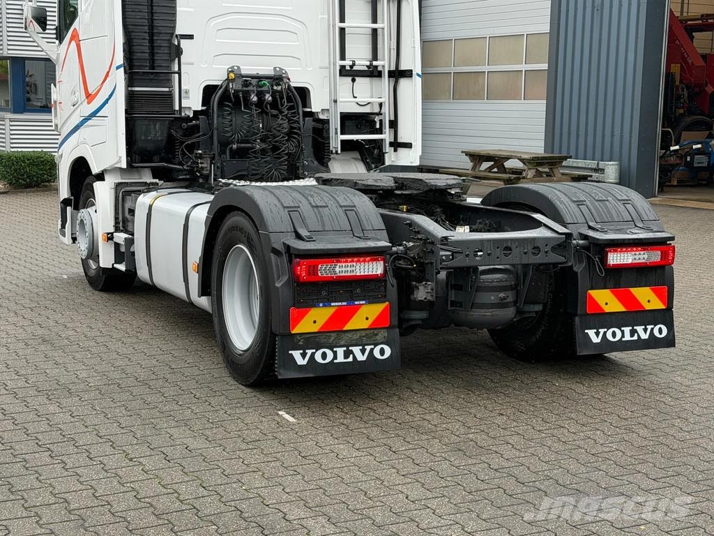 Volvo FH 460 Globetrotter XL *VIN = NB* 2 Tank Tegljači