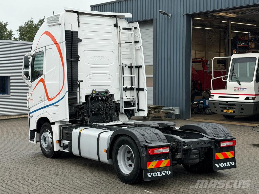 Volvo FH 460 Globetrotter XL *VIN = NB* 2 Tank Tegljači