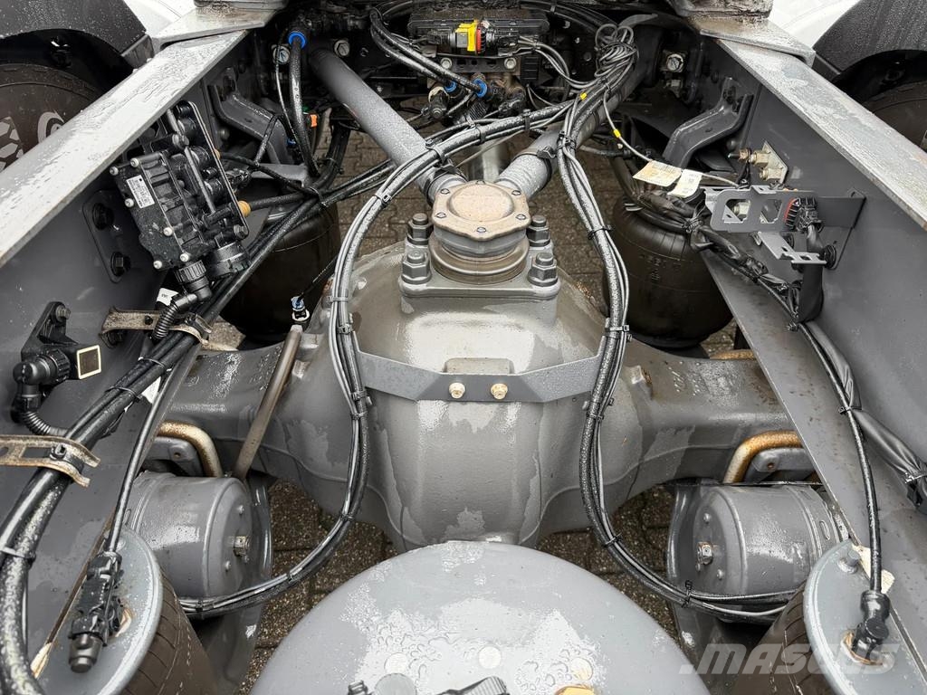 Volvo FH 460 Globetrotter XL *VIN = NB* 2 Tank Tegljači