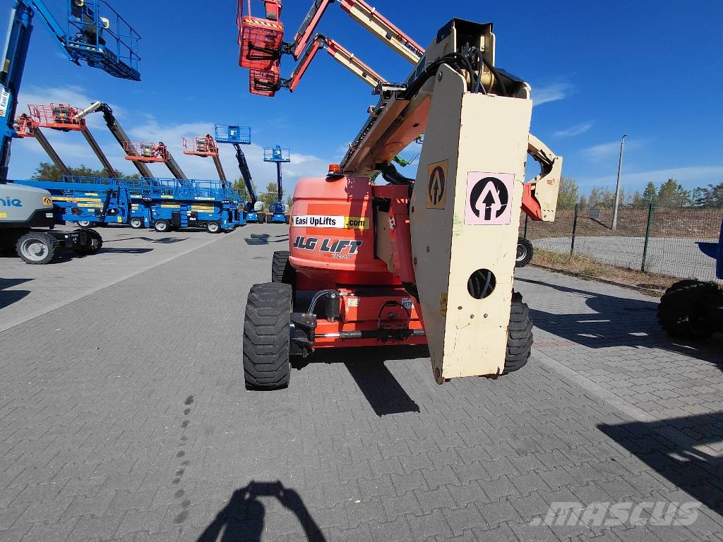 JLG 600 AJ Alkūniniai keltuvai