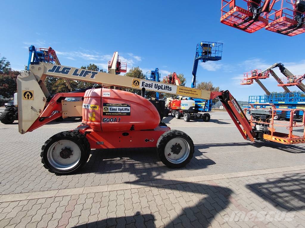 JLG 600 AJ Alkūniniai keltuvai