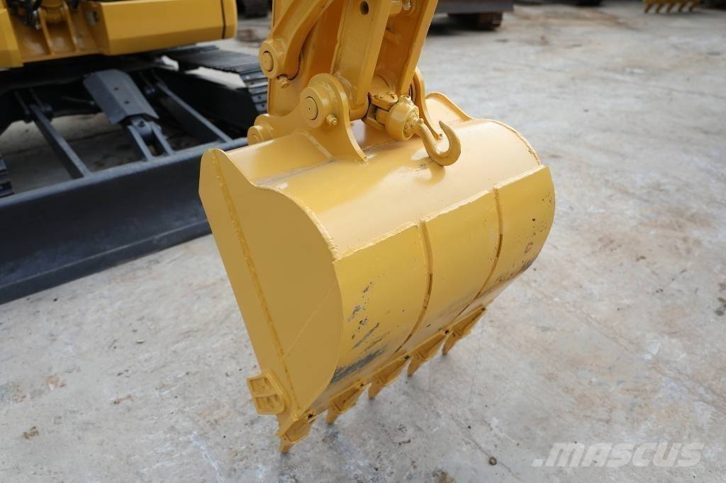 Komatsu PC 78 US-6 حفارات وسط 7 طن - 12 طن