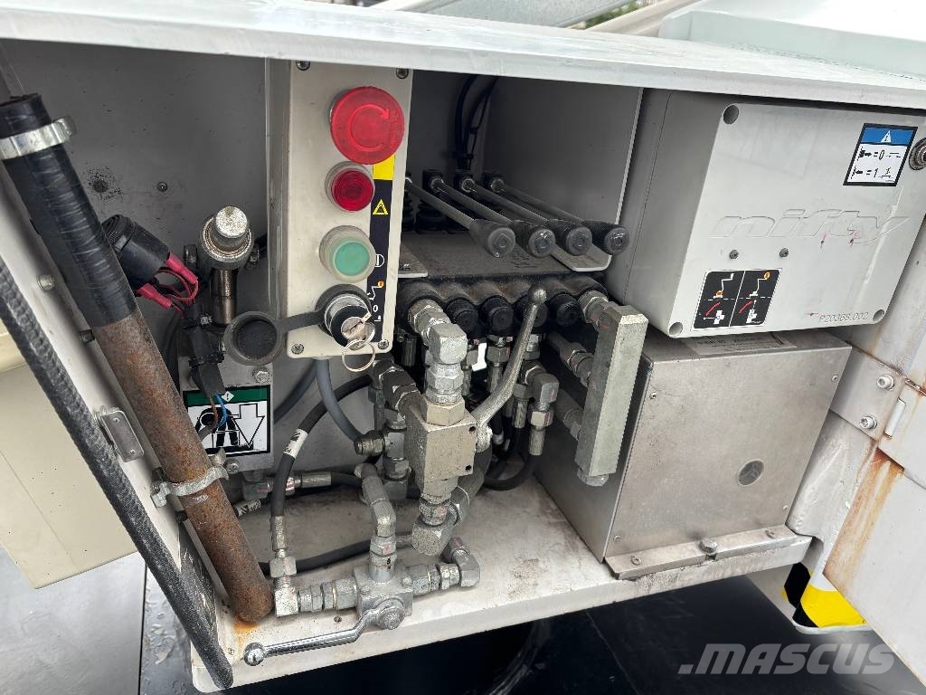 Niftylift HR12 Hybrid Gelenk-Teleskop-Bühne 12m Knikarmhoogwerkers