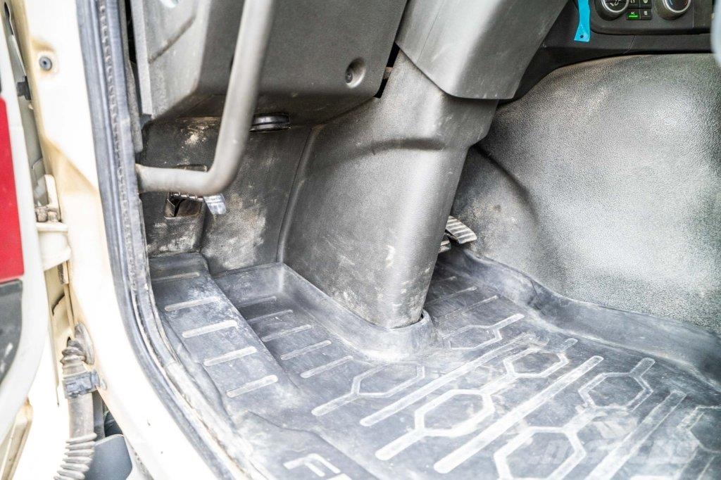 Volvo FMX 460 GLOB + HYDR Cabezas tractoras