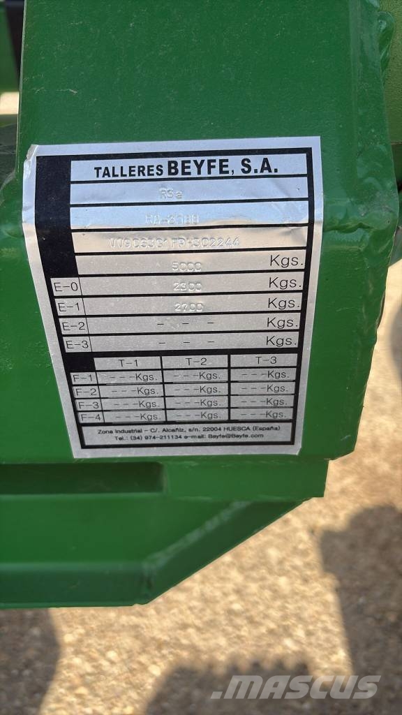 John Deere 635 R رؤوس الحصادات الدراسات