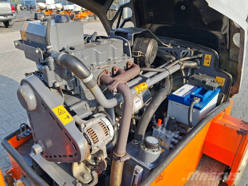 Hamm HD 12 VV مداحل ثنائية الاسطوانة