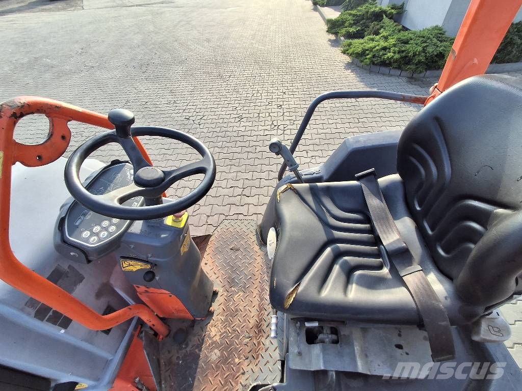 Hamm HD 12 VV مداحل ثنائية الاسطوانة