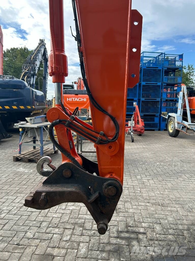 Hitachi ZX 140 W-3 حفارات بعجل