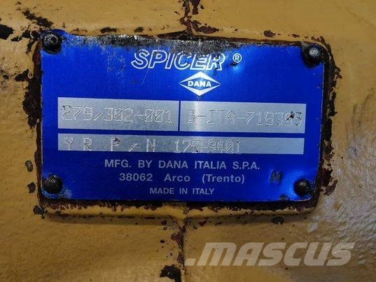 CAT TH 82 B-ITA-718305 rear attack Axles