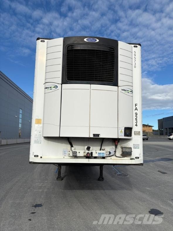 Schmitz Cargobull Trailer Reefer Flower Width & Dual Temp & Double S Temperature controlled semi-trailers