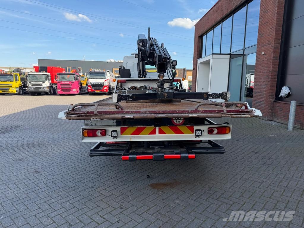 Renault Midlum 210 Abschleppwagen , Kran , Brille, Winch Sleepwagens